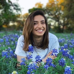 Meet your Posher, Lauren